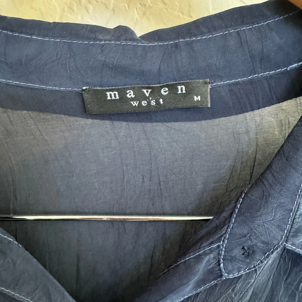 Maven West Women’s Navy Sheer Collared Button-Up Top - Size Medium Silky Fabric - Picture 2 of 4
